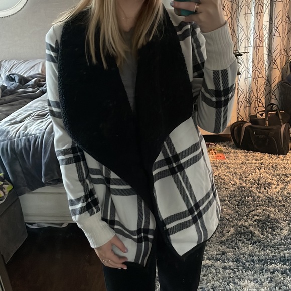 Abercrombie & Fitch jacket - Picture 5 of 6